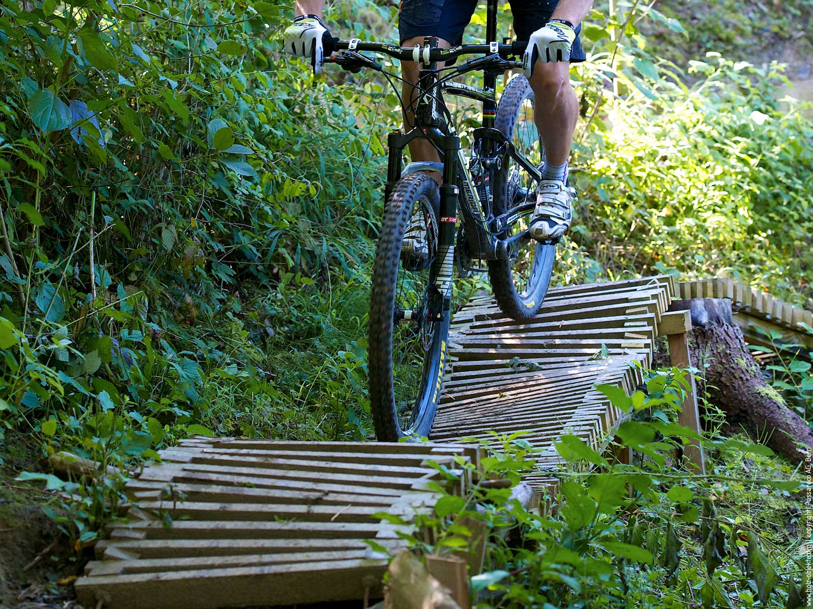 ecotrail: dauerhafte Fuss- und Velowege, Bild 2 von 4